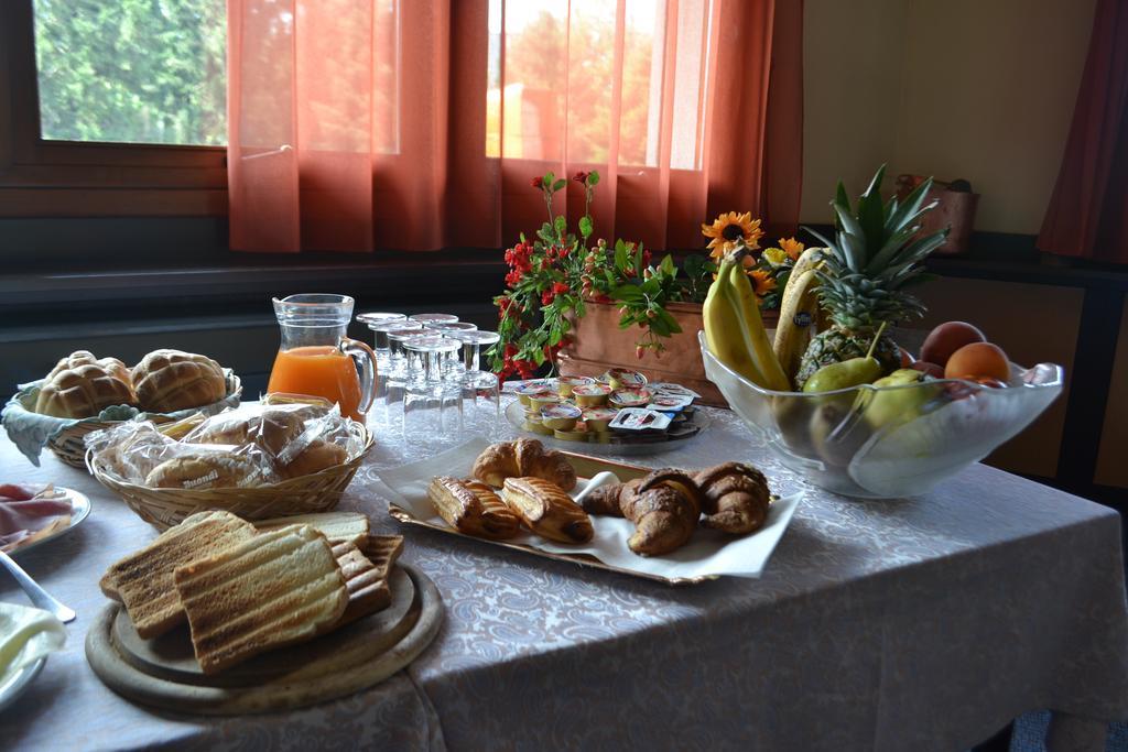 Hotel Aurora Колико Экстерьер фото