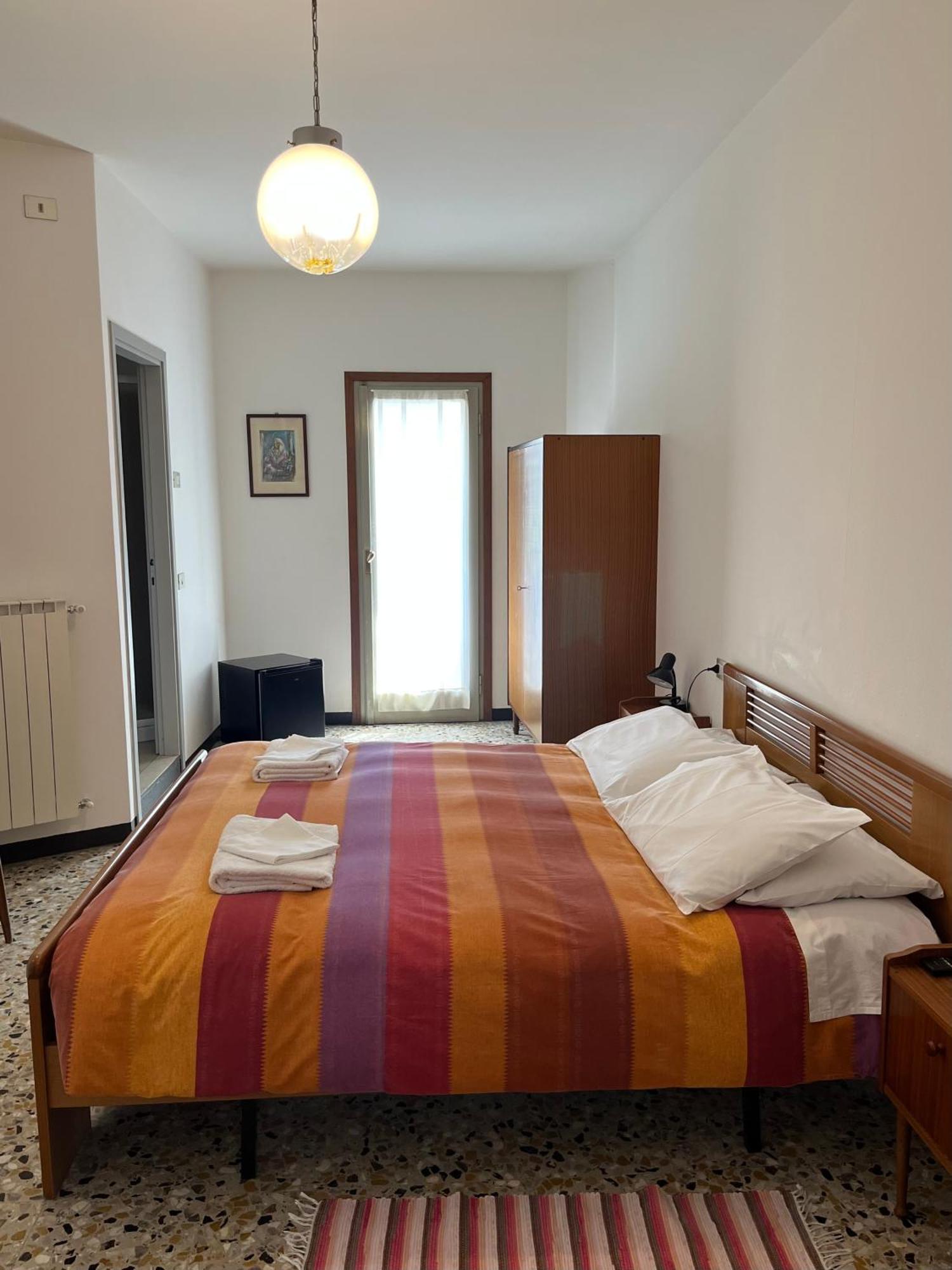 Hotel Aurora Колико Экстерьер фото
